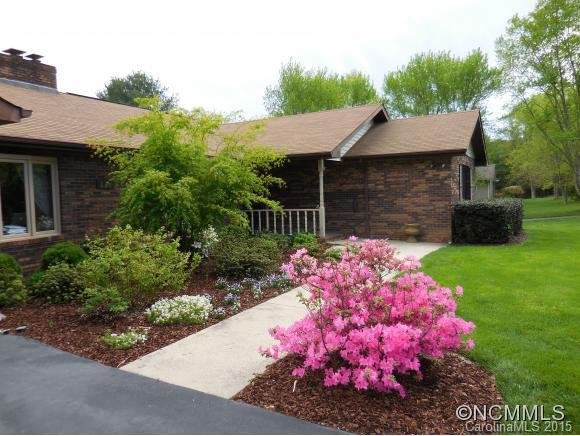 Property image 2 at 218 Brown Road, Hendersonville, NC 28791