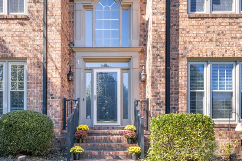 Property image 3 of 142 Cottontail Lane in Hunters Pointe, Concord, NC 28025