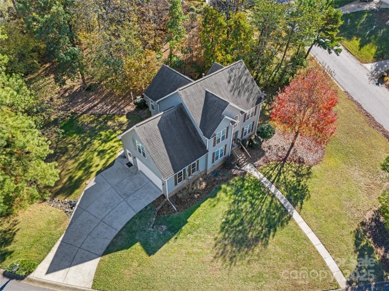 7729 Orchard Park Circle