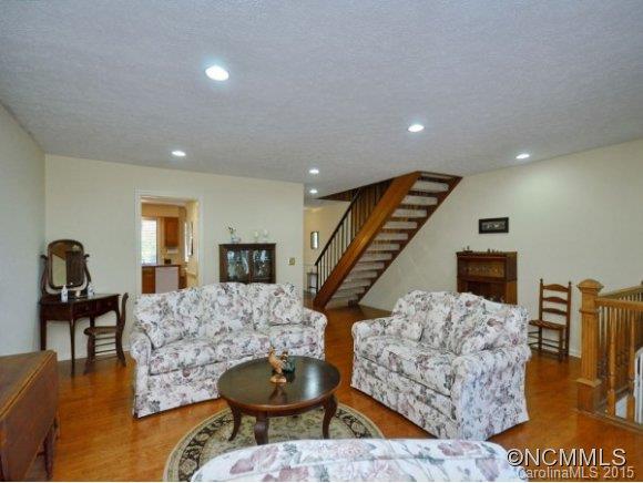 Property image 3 at 504 Davis Mountain Road, Hendersonville, NC 28739