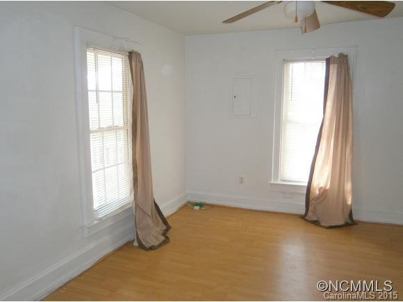 Property image 4 at 16 Elkmont, Asheville, NC 28804