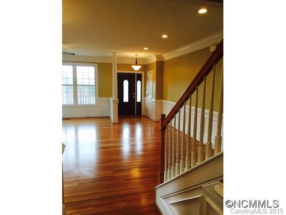 Property image 5 at 101 Willow Oak Dr, Asheville, NC 28805