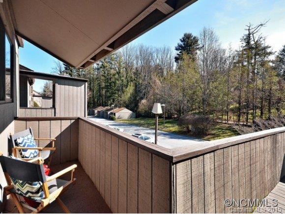 Property image 2 at 13 Lakemoor Lane, Hendersonville, NC 28739