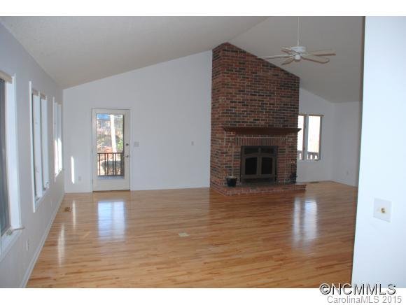 Property image 5 at 314 Winding Way Lane, Hendersonville, NC 28792