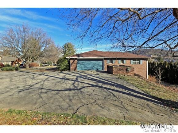 Property image 4 at 382 Foxfire Estates Circle, Waynesville, NC 28785