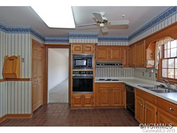 Property image 5 at 382 Foxfire Estates Circle, Waynesville, NC 28785