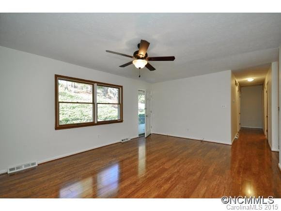 Property image 3 at 28 Brookcliff Drive, Asheville, NC 28804