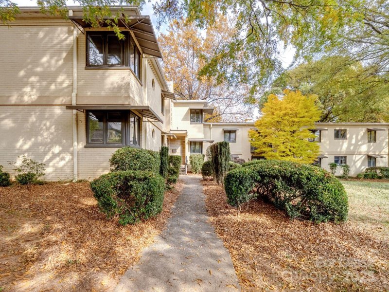 Property image 2 at 2441 Vail Avenue, Charlotte, NC 28207