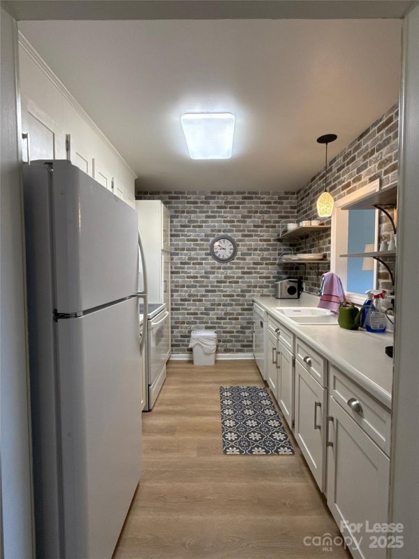 Property image 4 of 1323 Queens Road in Myers Park, Charlotte, NC 28207