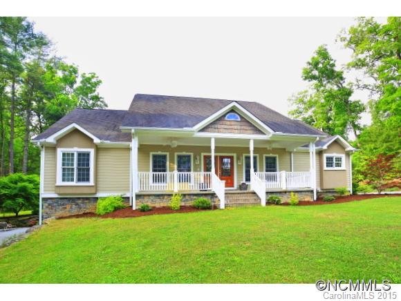 Property image 3 at 312 Benjamin Way, Hendersonville, NC 28792