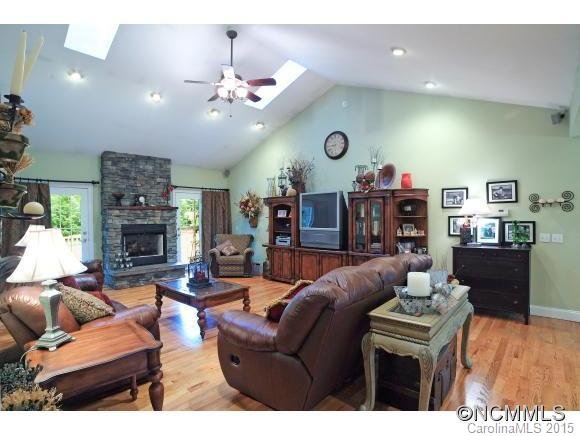 Property image 4 at 312 Benjamin Way, Hendersonville, NC 28792