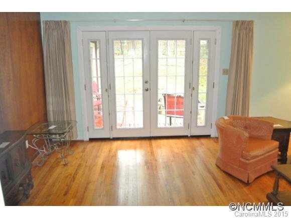 Property image 3 at 30 Forestdale Drive, Asheville, NC 28803