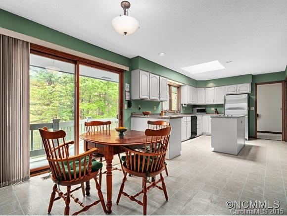 Property image 5 at 4 Post Oak Trail, Hendersonville, NC 28739