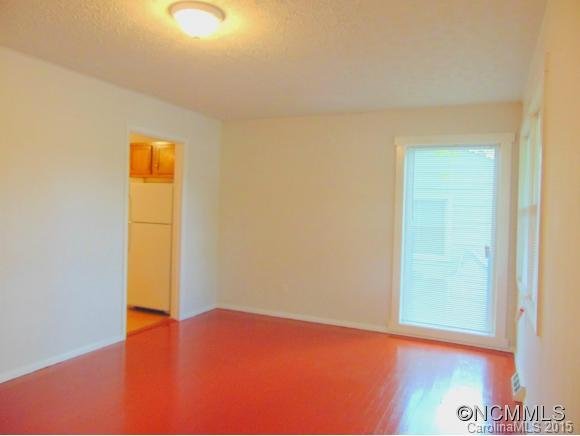 Property image 4 at 9 Kentucky Drive, Asheville, NC 28806