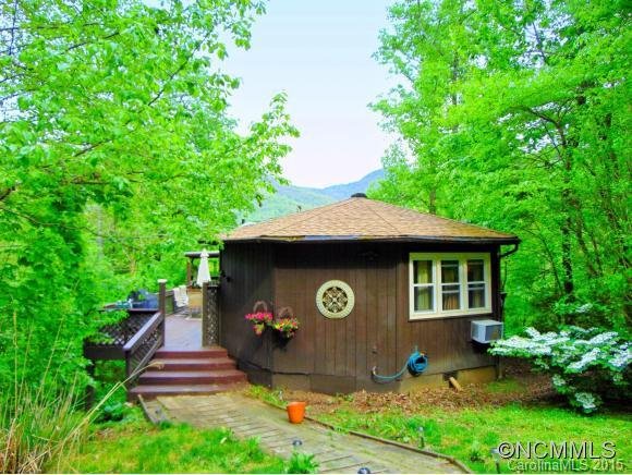 6 Green Ridge Falls Rd