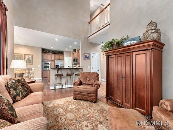 Property image 4 at 211 Blake Mountain Circle, Asheville, NC 28803