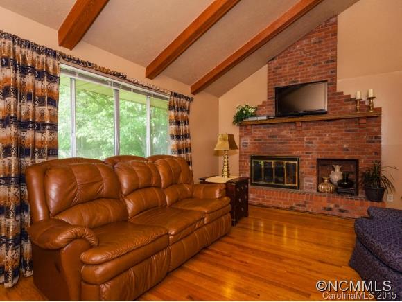 Property image 3 at 462 Beach Drive, Hendersonville, NC 28792