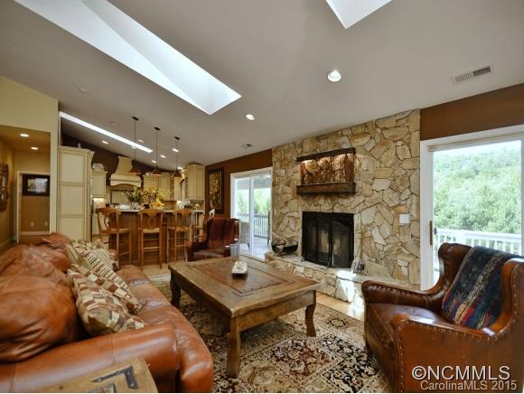 Property image 2 at 5 Hawk View Drive, Asheville, NC 28804