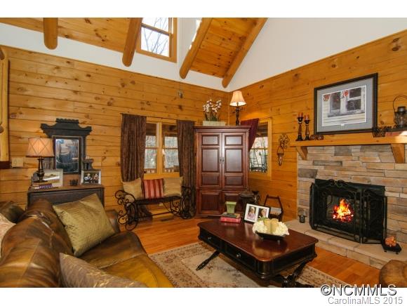 Property image 4 at 102 Carriage Dr, Fairview, NC 28730