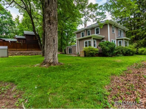 Property image 2 at 1905 Laurel Park Hwy, Hendersonville, NC 28739