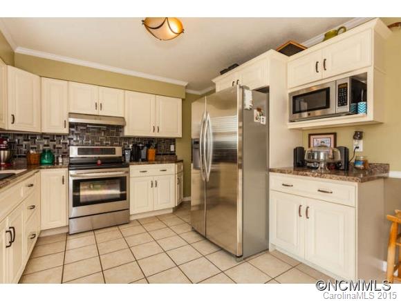 Property image 5 at 193 Mount Carmel Rd, Asheville, NC 28806