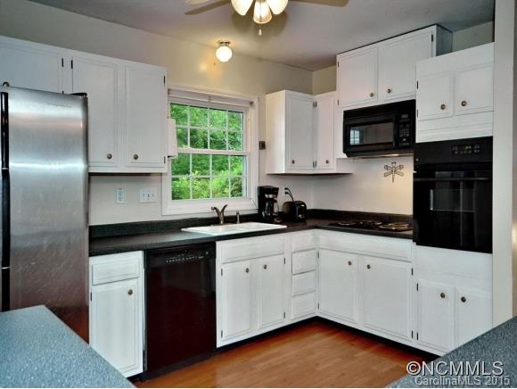 Property image 3 at 8 Brookcliff Drive, Asheville, NC 28804