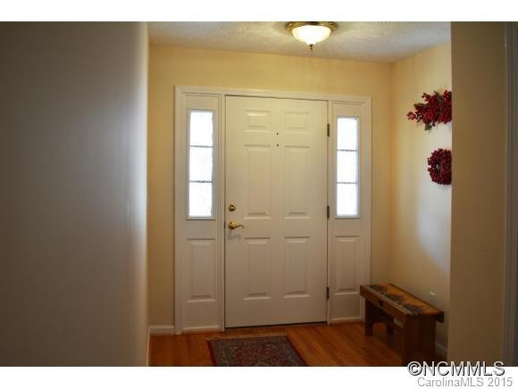 Property image 3 at 30 North Woodridge View Ct, Hendersonville, NC 28791