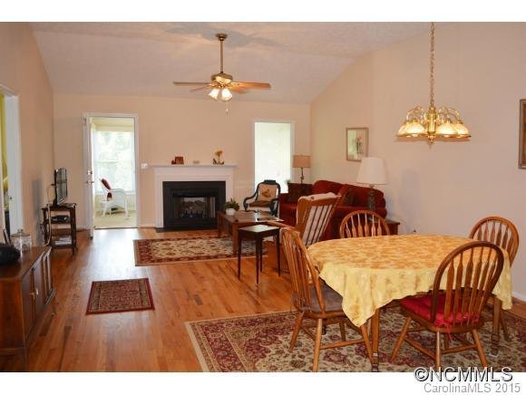 Property image 5 at 30 North Woodridge View Ct, Hendersonville, NC 28791