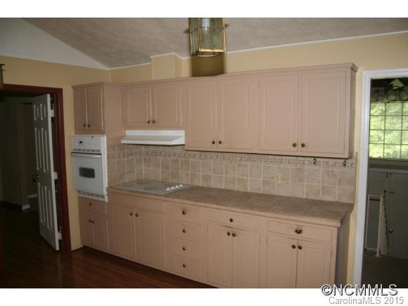 Property image 4 at 224 Castleton Lane, Hendersonville, NC 28791