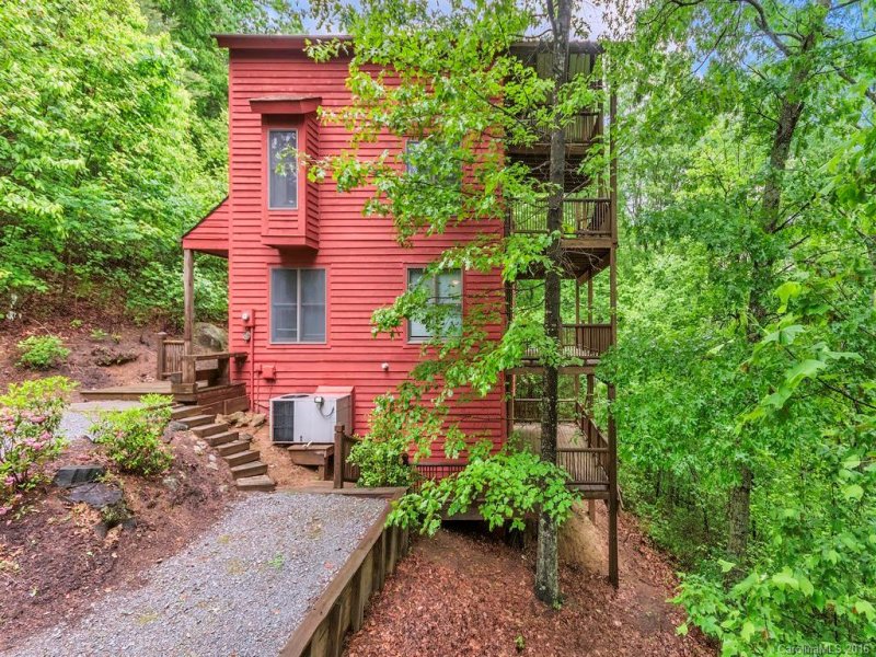 Property image 2 at 214 Laurel Mountain Trail, Saluda, NC 28773