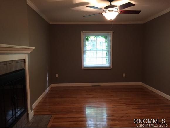 Property image 5 at 4 Fernbrook Place, Asheville, NC 28804