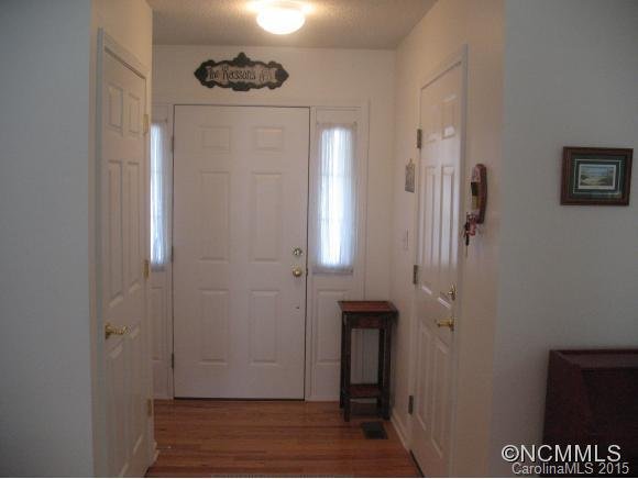 Property image 2 at 45 N Woodridge View Ct, Hendersonville, NC 28791