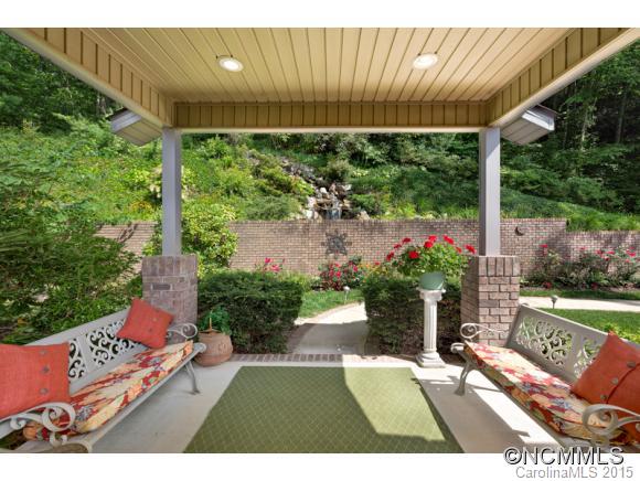 Property image 2 at 140 Stonecrest Drive, Asheville, NC 28803