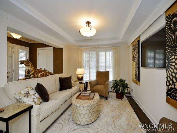 Property image 4 at 4 Creekside Way, Asheville, NC 28804