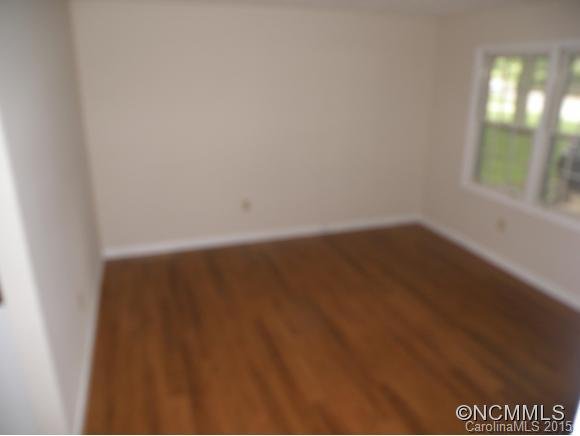 Property image 5 at 99 Wicklow Dr, Asheville, NC 28806