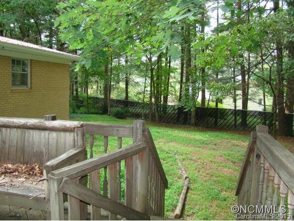 Property image 2 at 47 Amity Ct, Hendersonville, NC 28791