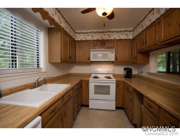 Property image 2 at 135 Cedar Forest Trail, Asheville, NC 28803