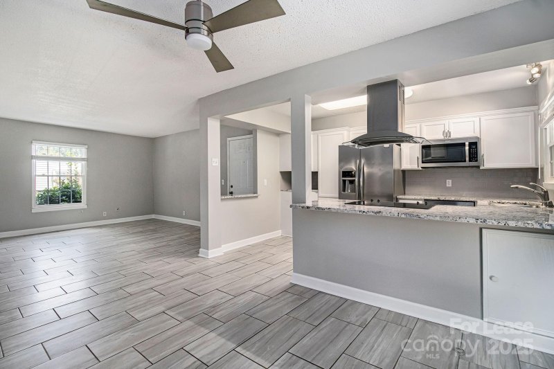 Property image 4 of 2624 Park Road in Dilworth, Charlotte, NC 28209