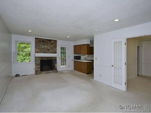 Property image 3 at 150 Larchmont Drive, Hendersonville, NC 28791