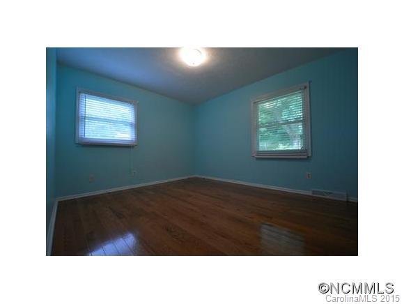 Property image 3 at 24 Brookcliff Drive, Asheville, NC 28804