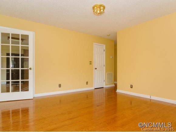 Property image 5 at 15 Spring Lake Drive, Fletcher, NC 28732