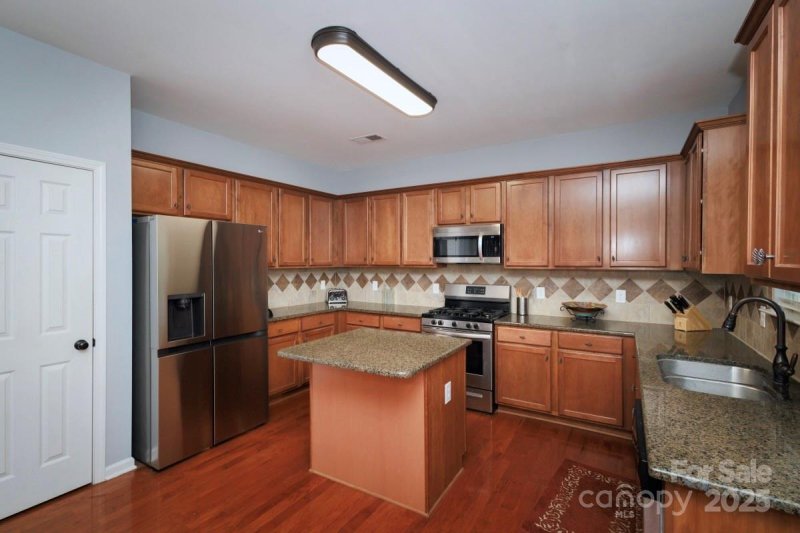 Property image 5 of 1457 Prestbury Road in Moss Creek Village, Concord, NC 28027