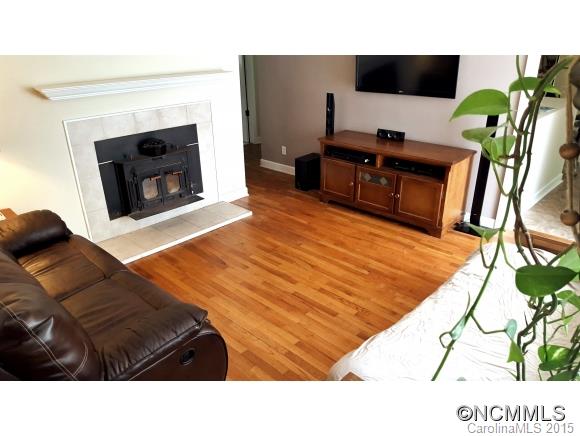 Property image 3 at 65 Riddle Road, Swannanoa, NC 28778