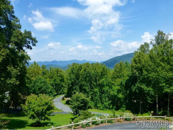 Property image 2 at 121 Stonecrest Drive, Asheville, NC 28803