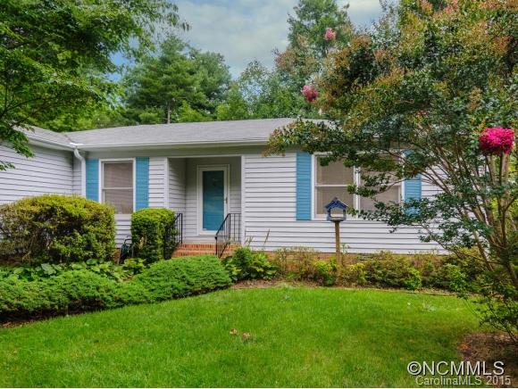 Property image 2 at 100 Drayton Circle, Flat Rock, NC 28731