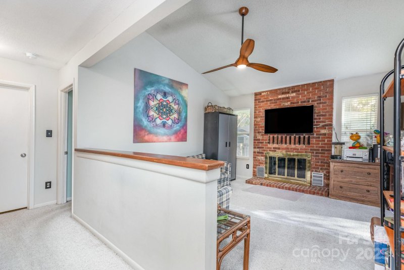 Property image 4 of 941 Sardis Cove Drive in Sardis Cove, Charlotte, NC 28270