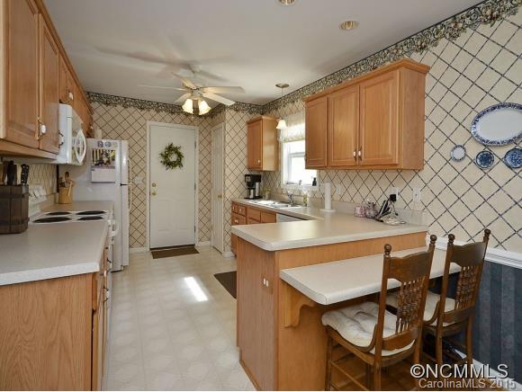 Property image 5 at 260 Charlestown Drive, Hendersonville, NC 28792