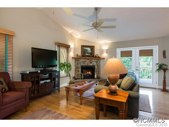 Property image 2 at 14 Zachary Ridge Rd, Asheville, NC 28804