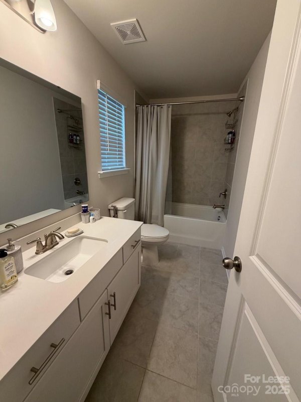 Property image 4 of 403 Wescott Street in sagecroft, Indian Trail, NC 28079