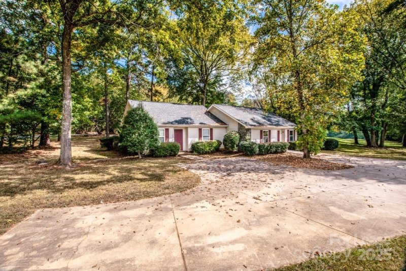 181 Isle Of Pines Road